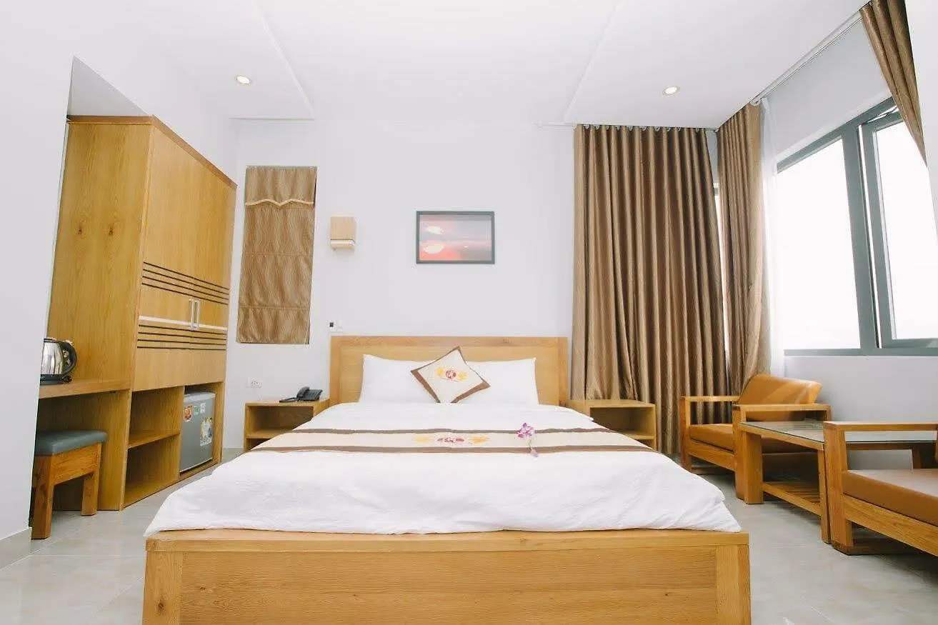 Tan Hoang Long Hotel Da Nang
